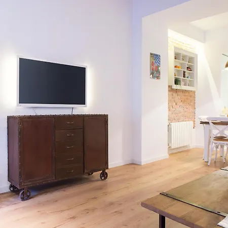 Bright Industrial Loft Center * Barcelona
